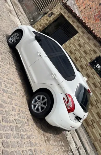 Peugeot 208 Allure 1.5 Flex 8V 5P 2014