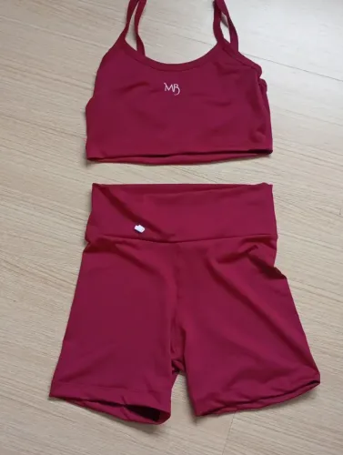 Conjunto Fitness Feminino tamanho P 100% poliamida