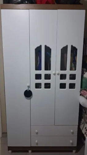 Guarda roupa infantil