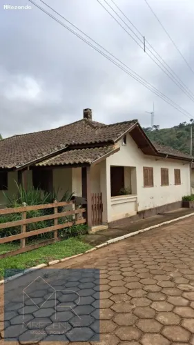 Casa à venda em Paraisópolis-MG - Zona Rural