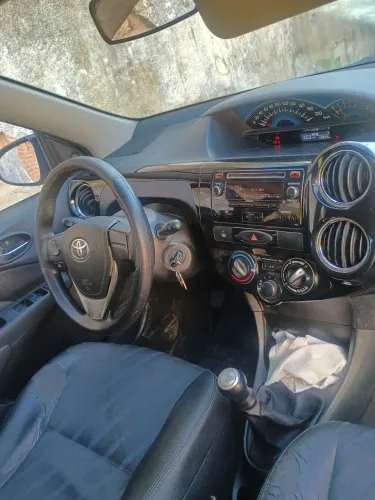 Toyota Etios XS 1.5 Flex 16V 5P Mec. 2015
