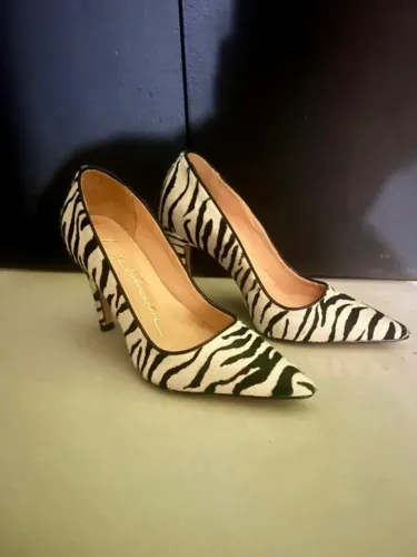scarpin animal print zebra tam 34 luiza barcelos 