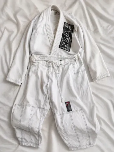 Kimono Branco de Jiu-Jitsu - Tamanho A3