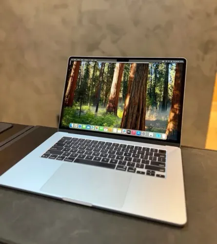 MacBook Air M4 15? - 16GB RAM / 256GB SSD