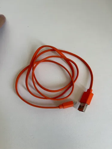 Cabo para carregador JBL Micro USB - Usado