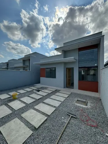 Casa com 2 dormitórios à venda, 64 m² por R$ 370.000,00 - Chácara Mariléa - Rio das Ostras