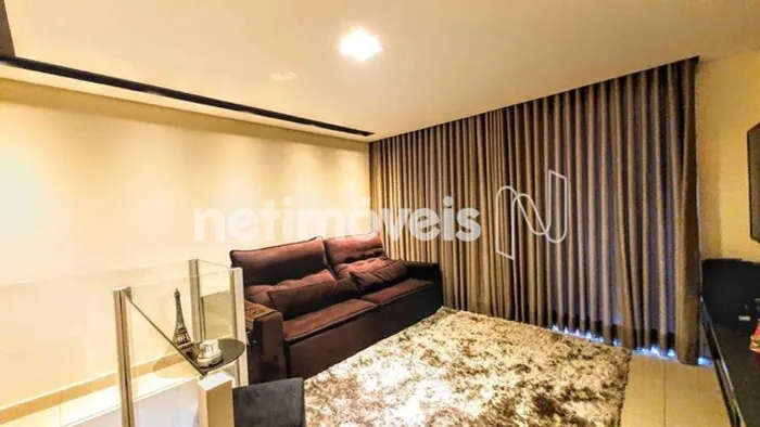 Cobertura à Venda em Belo Horizonte Decorada, Completa e Excelente Localização