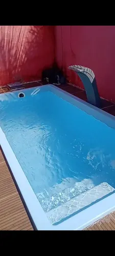 Limpeza e manutenção de piscinas