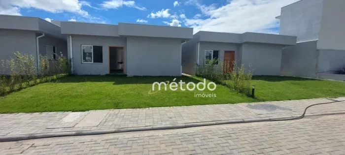 Casa com 3 quartos à venda, 100 m² por R$ 950.000 - Condomínio Residencial Le Vrai - Guara