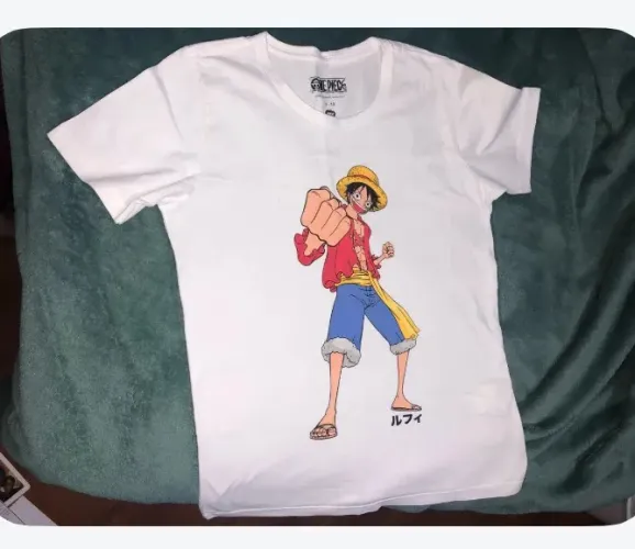 Camiseta One Piece Luffy - Tamanho M