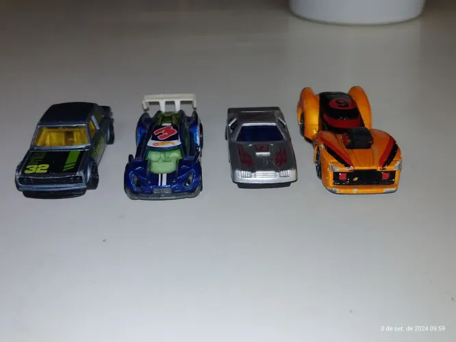 Vendo carrinhos usados