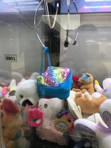 Cachorro eletrônico na bolsinha