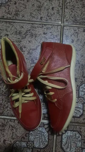 Bota e tênis zara