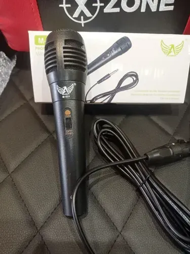 Microfone com fio P10