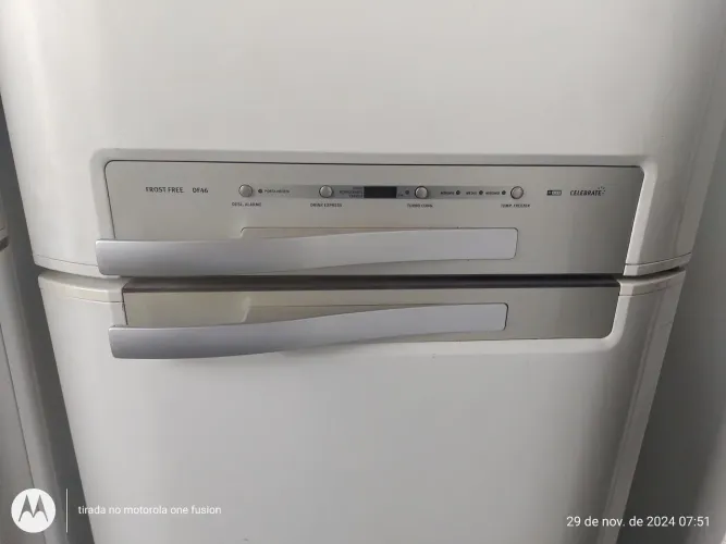 REFRIGERADOR ELECTROLUX 220V