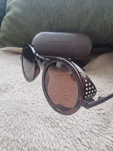 Óculos de Sol Alok Steampunk 2.0 (novo, sem uso, bronze). Case porta óculos de presente