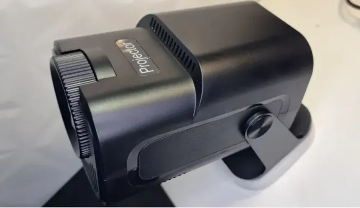 Projetor Smart Hy320 Android Wi-fi Hd Top Cinema em Casa Todos os Dias