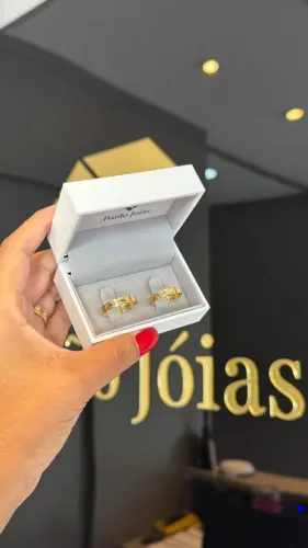 PAR DE ALIANÇAS DE OURO 18K