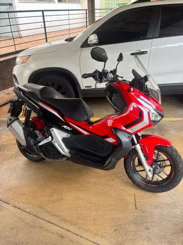 ADV vendo ou troco por Twister 300 volto a diferença 