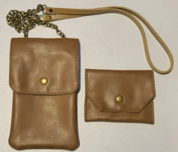 Bolsa de ombro + carteira de couro sintético (nunca usados)