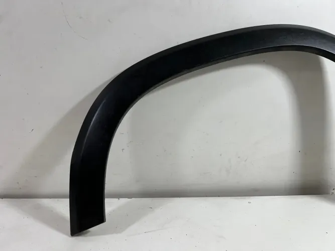 Moldura paralama Fiat toro Le original 