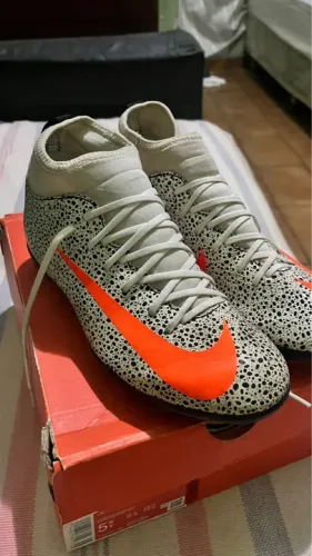 CHUTEIRA NIKE SUPERFLY 7 CLUB CR7