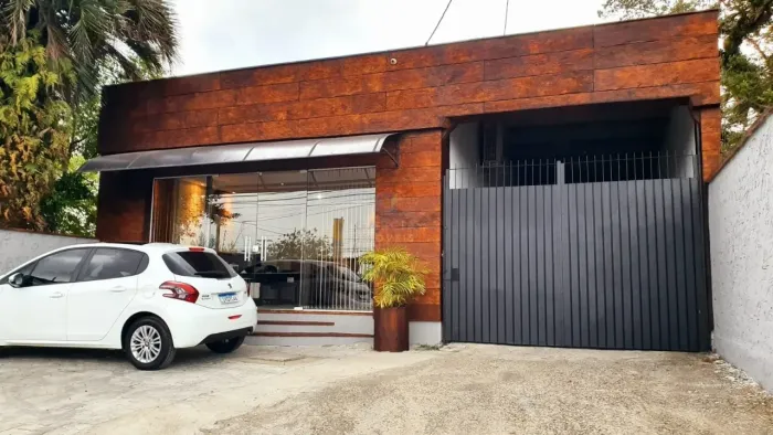 Depósito/Loja à venda no bairro Passo das Pedras - Porto Alegre - esquina com Av. Manuel E