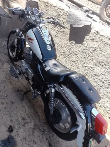 Vendo moto perfeito estado