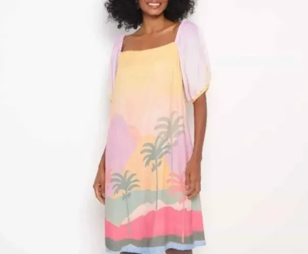 Vestido Curto Em Viscose Estampa Tropical - Mercatto