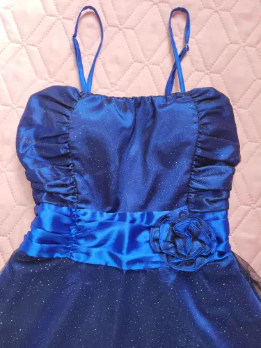 Vestido de Festa Azul Brilhante - curto