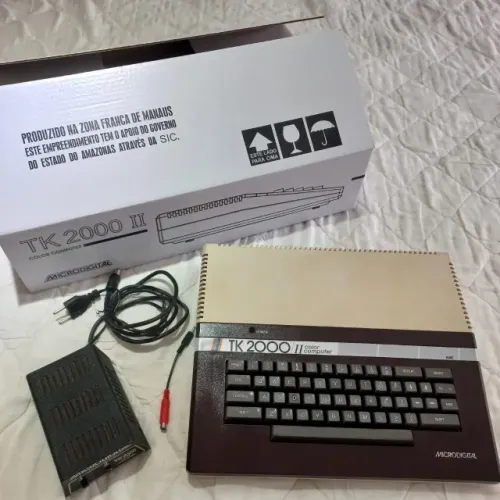 Incrível e Único TK 2000 II 64k c/ROM Dupla (TK2000/MPFII) Microdigital 