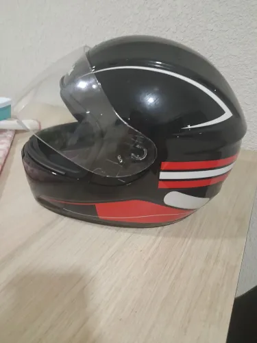 Capacete novo