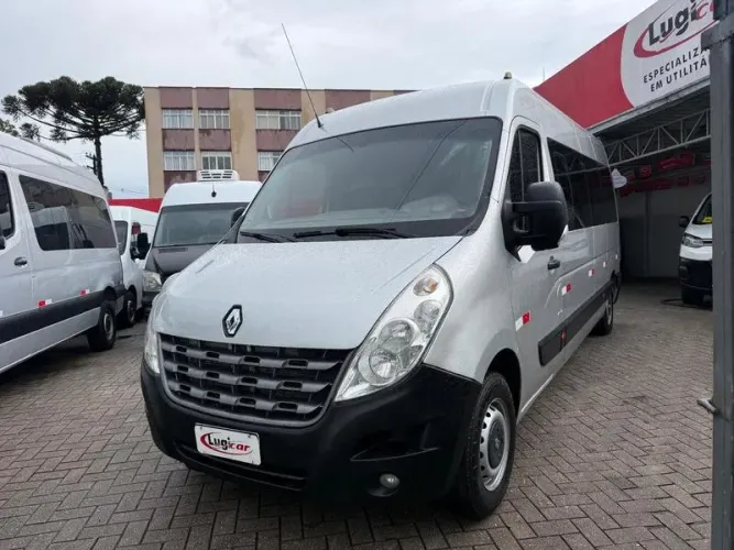 RENAULT MASTER MARTICAR 17 LUGARES 2014