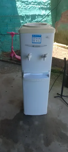 Bebedouro refrigerado 220v