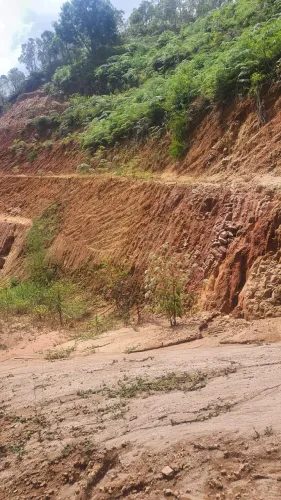 Sítio para venda possui 96.800 M2, em São Bento de Urania - Alfredo Chaves - ES