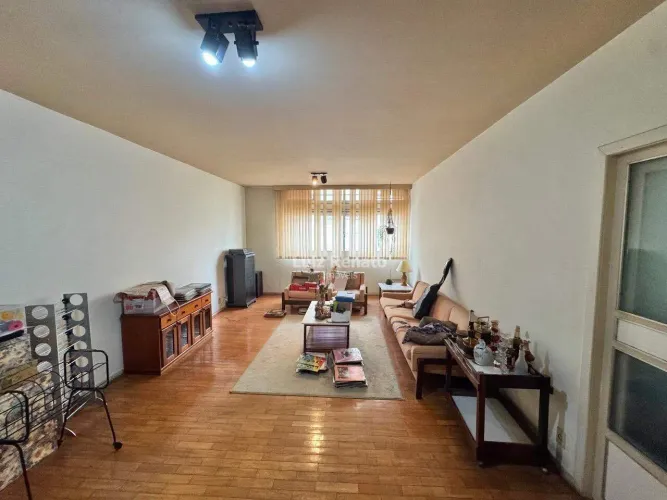Apartamento à venda no bairro Santo Antônio