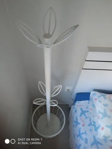 Cabideiro de Metal Decorativo