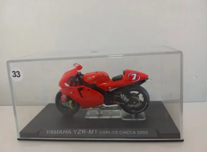 Miniatura MotoGP Yamaha YZR-M1/Carlos Checa 2002