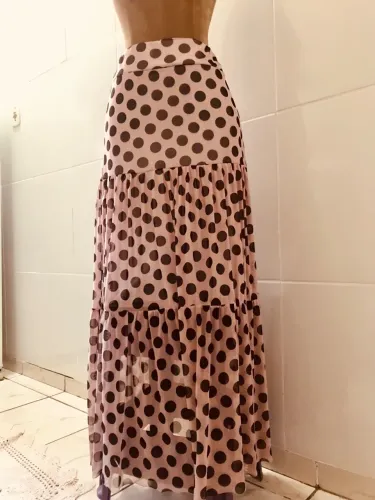 Saia midi poá rosa e preta