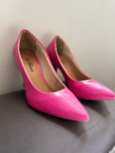 Sapato social rosa