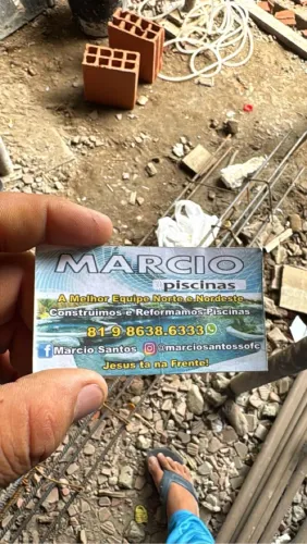 Construímos piscinas de concreto !