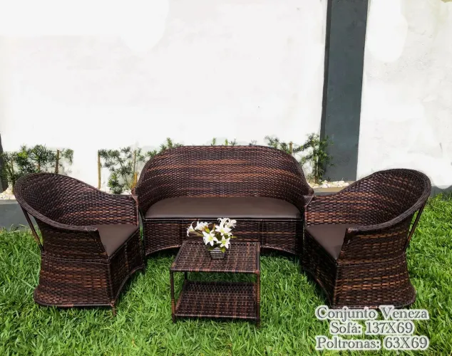 Conjunto de sofás para área