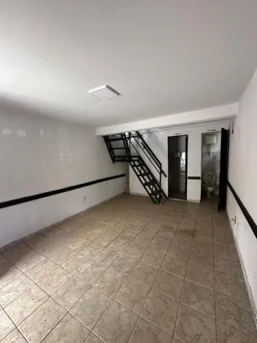 Alugo sala 80m² p/ Escritório de Contabilidade em frente Detran, próx. Posto Combustível