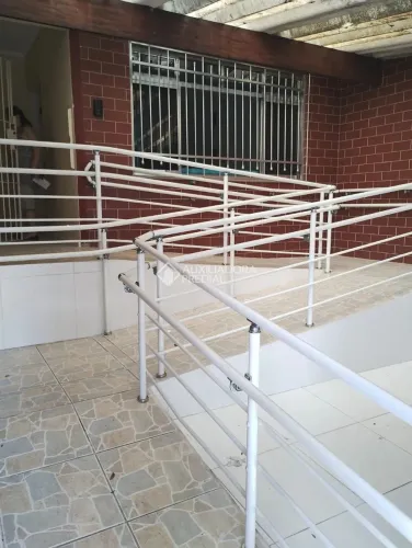 CASA COMERCIAL À VENDA COM 144M², PERFEITA PARA ÁREA MÉDICA - FERRAZÓPOLIS - SÃO BERNARDO 
