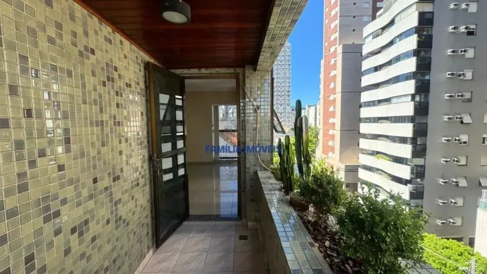 Apartamento à venda 3 quartos lazer 2 vagas na Pompéia Santos/SP