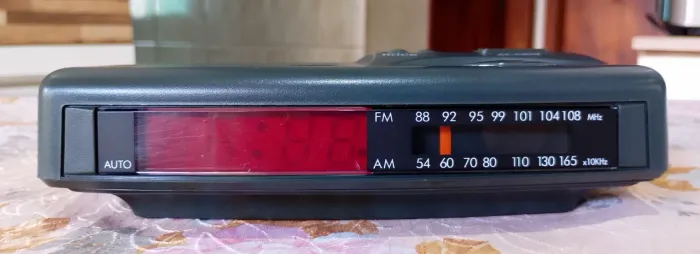 Rádio Relógio Motobras RM-RR22