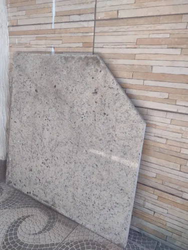 Pedra de mármore para canto de pia. Amarelo Icarai