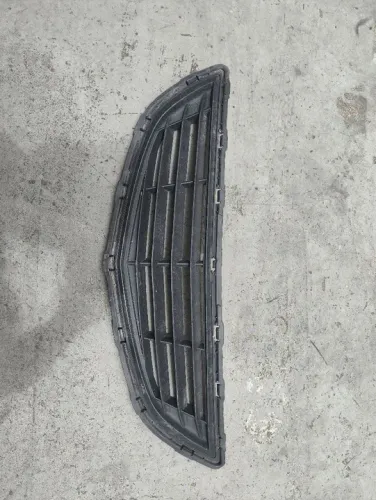 Grade frontal Onix Prisma inferior 2013 2014 2015 2016