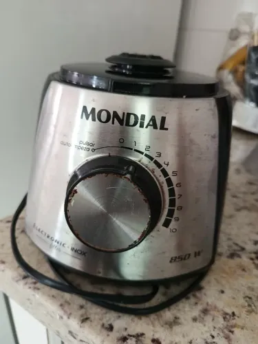 Vendo um motor de liquidificador