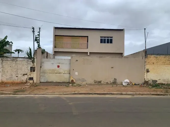 Vendo Galpão no Felícia em Vitória da Conquista com área construída de 570,00m²